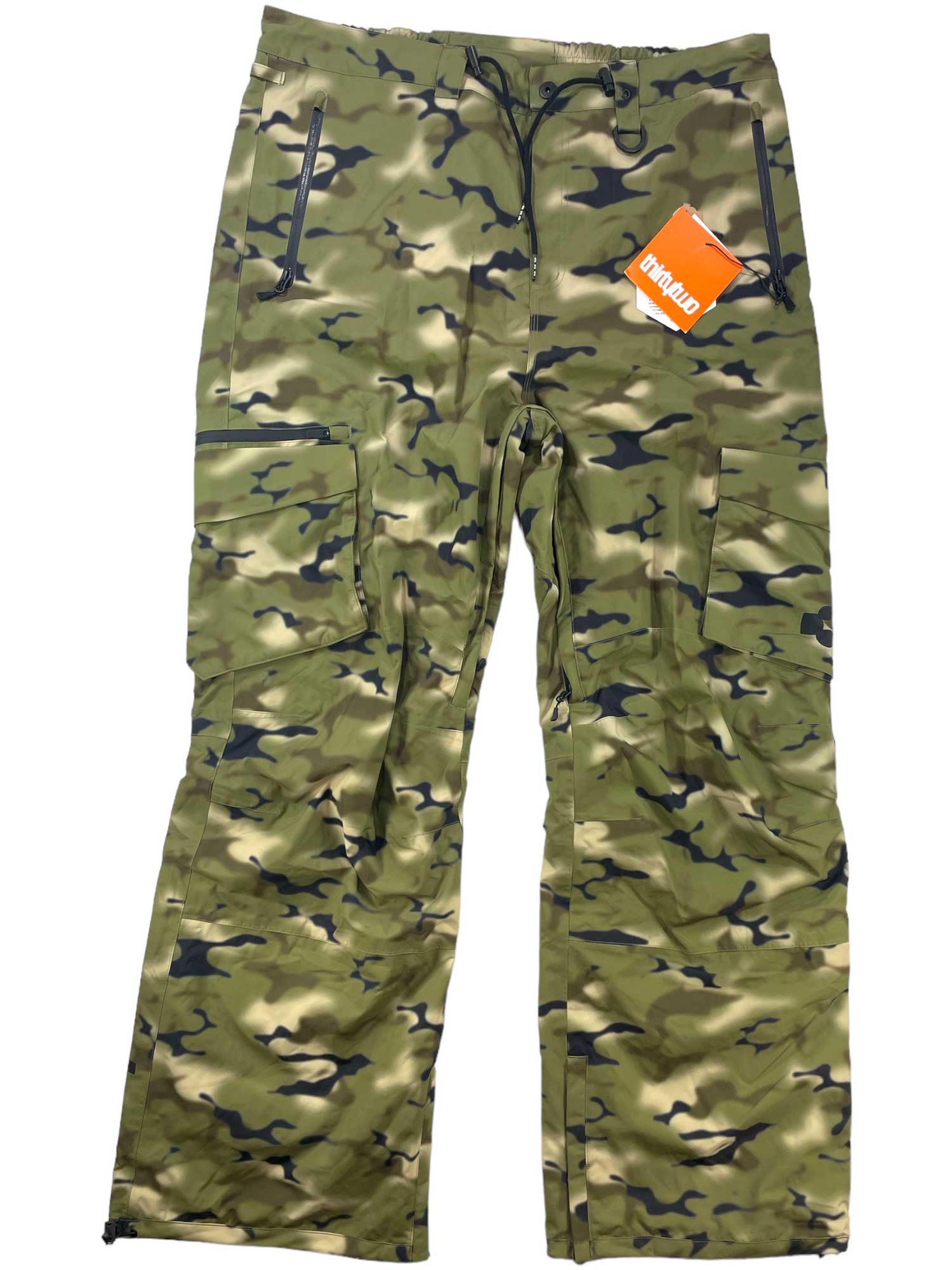 ThirtyTwo men's cargo pants, camo green with cargo pockets and zip fly