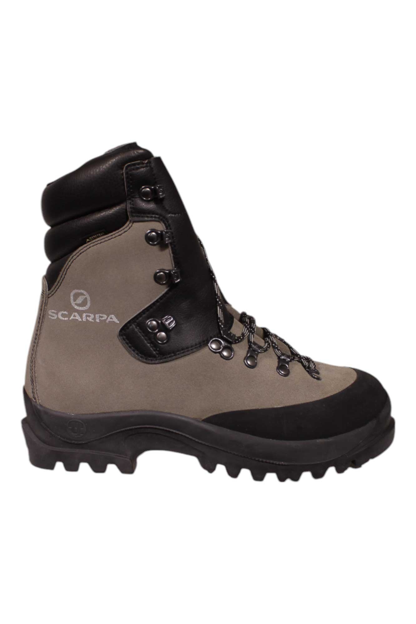 Scarpa Wrangell GTX boot, lace-up waterproof ankle boot with dark panels and lug sole