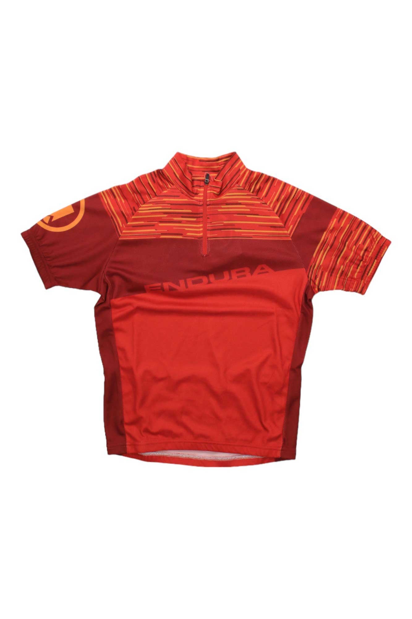 The Endura Kids Hummvee Ray SS Jersey is a short-sleeve red and orange cycling jersey featuring patterned shoulders, a quarter-zip collar, triple rear pockets, and ENDURA branding across the chest.