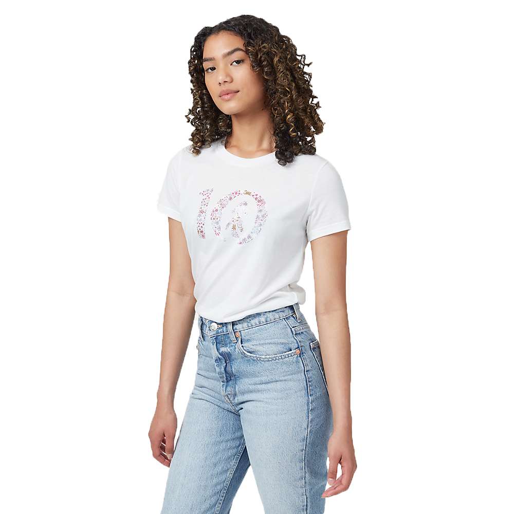 Women's crewneck T-shirt, white, short sleeves, sparkly number graphic