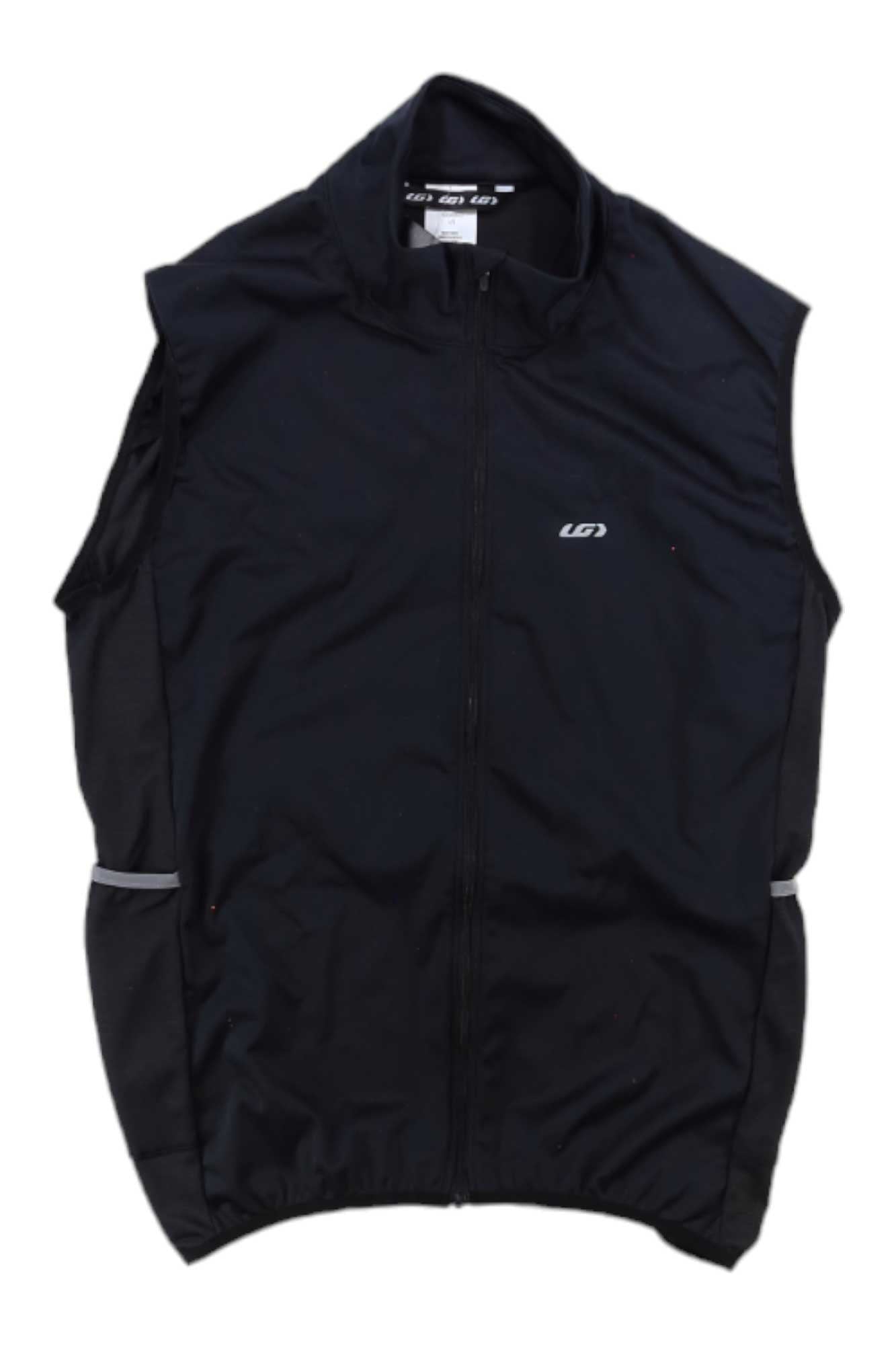 The Louis Garneau Mens Origin 180 Vest is a lightweight, sleeveless black softshell with a zip-up front, collar, small left chest logo, and water-repellent finish—perfect for sports or outdoor activities.