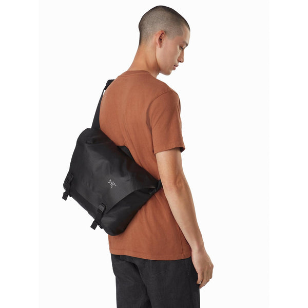 GRANVILLE 10 COURIER BAG – Out&Back Outdoor