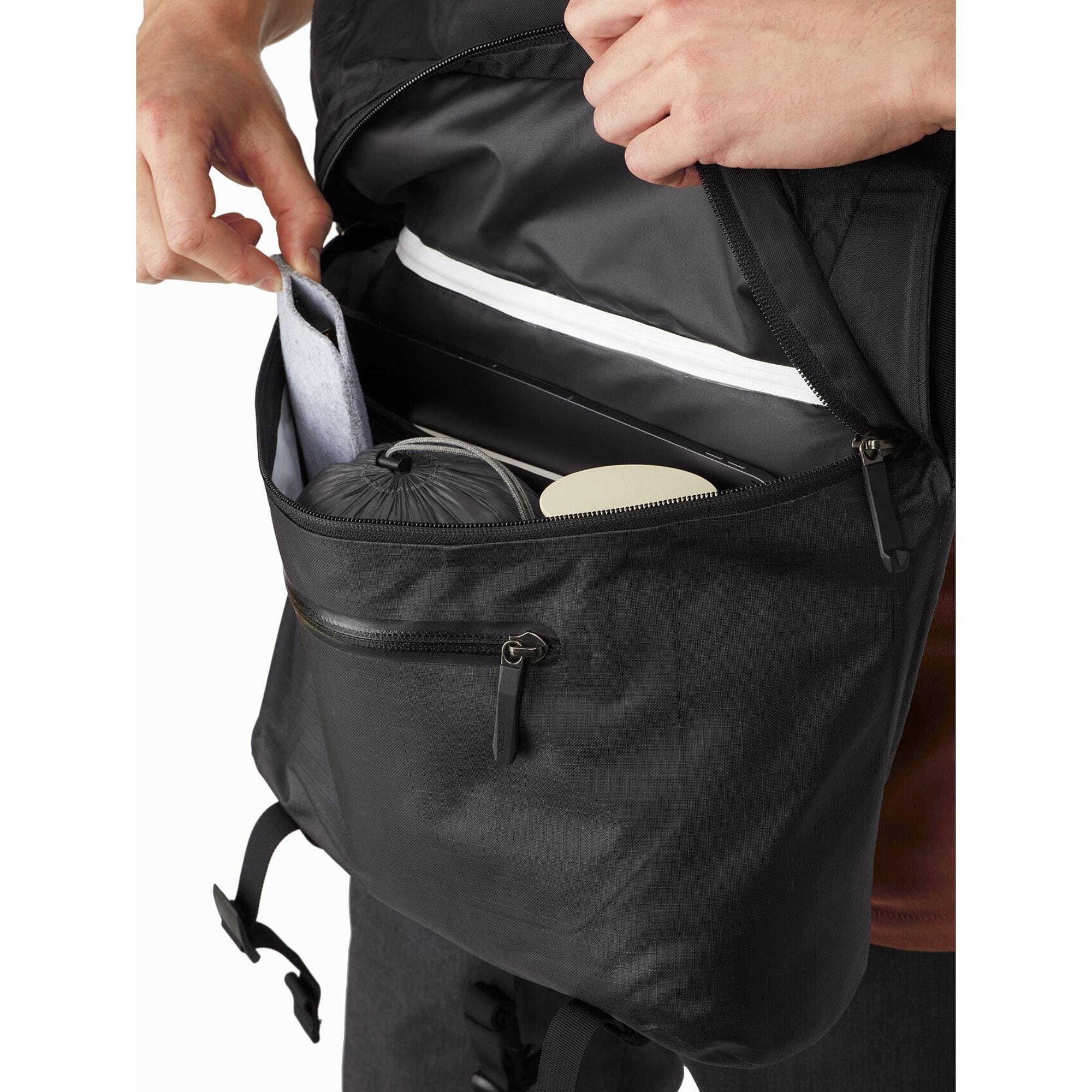 GRANVILLE 10 COURIER BAG - Arc'teryx